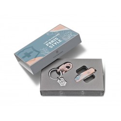 Victorinox Classic SD Paris Style - Image 3